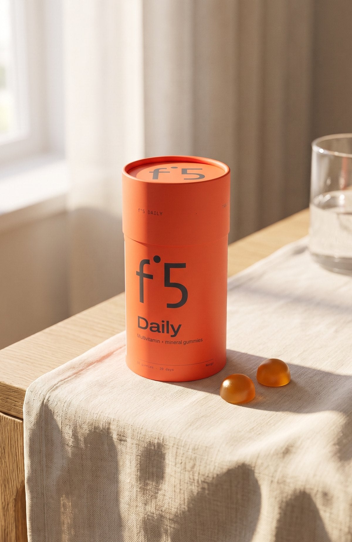 f°5 Daily tube, front